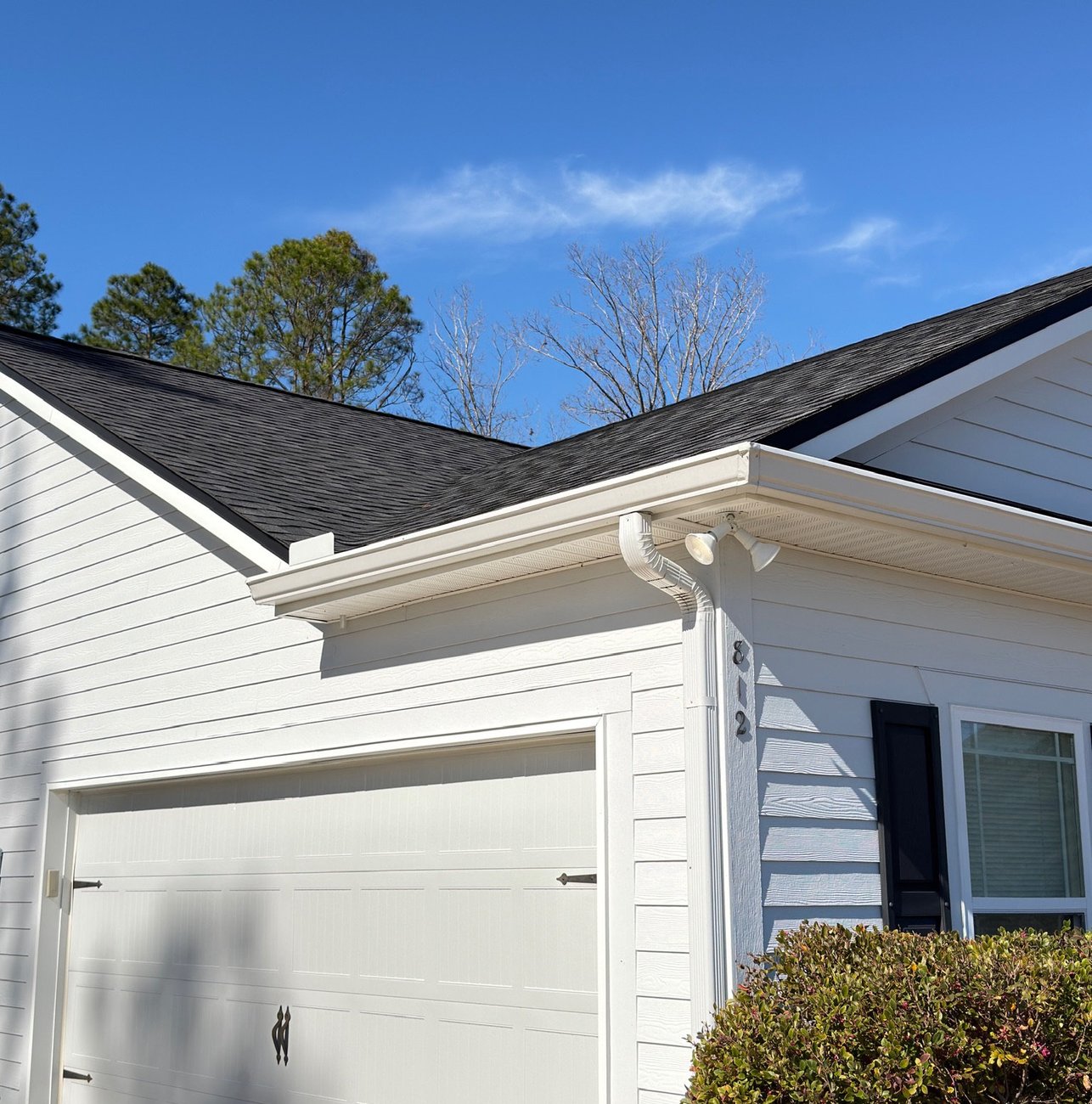 Seamless gutter installed on a home near St. Marks, FL