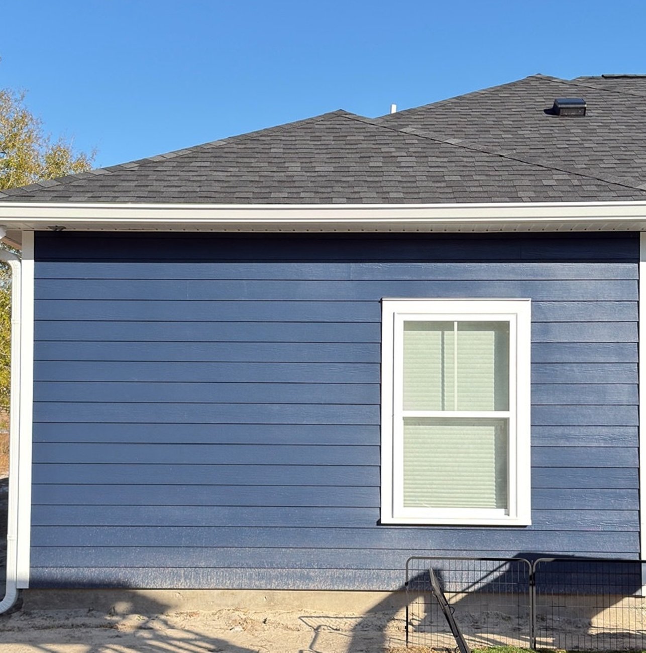 New seamless gutter installed on a home in Crawfordville, FL