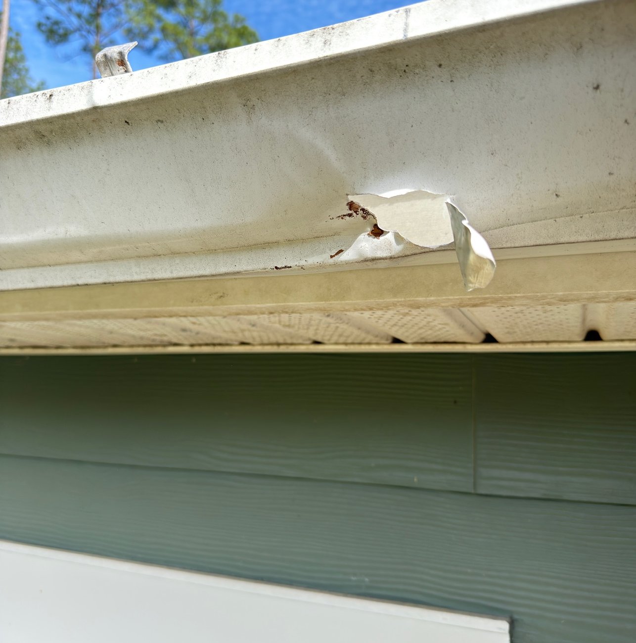 Gutter repair completed on a Quincy, FL home